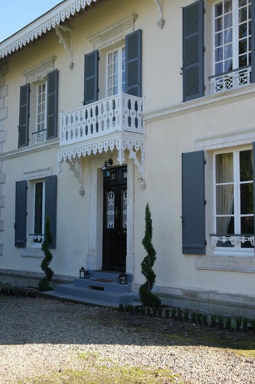 Le Chalet De Luxe Acomodação com café da manhã Saint-Séverin Exterior foto
