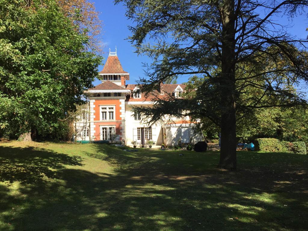 Le Chalet De Luxe Acomodação com café da manhã Saint-Séverin Exterior foto
